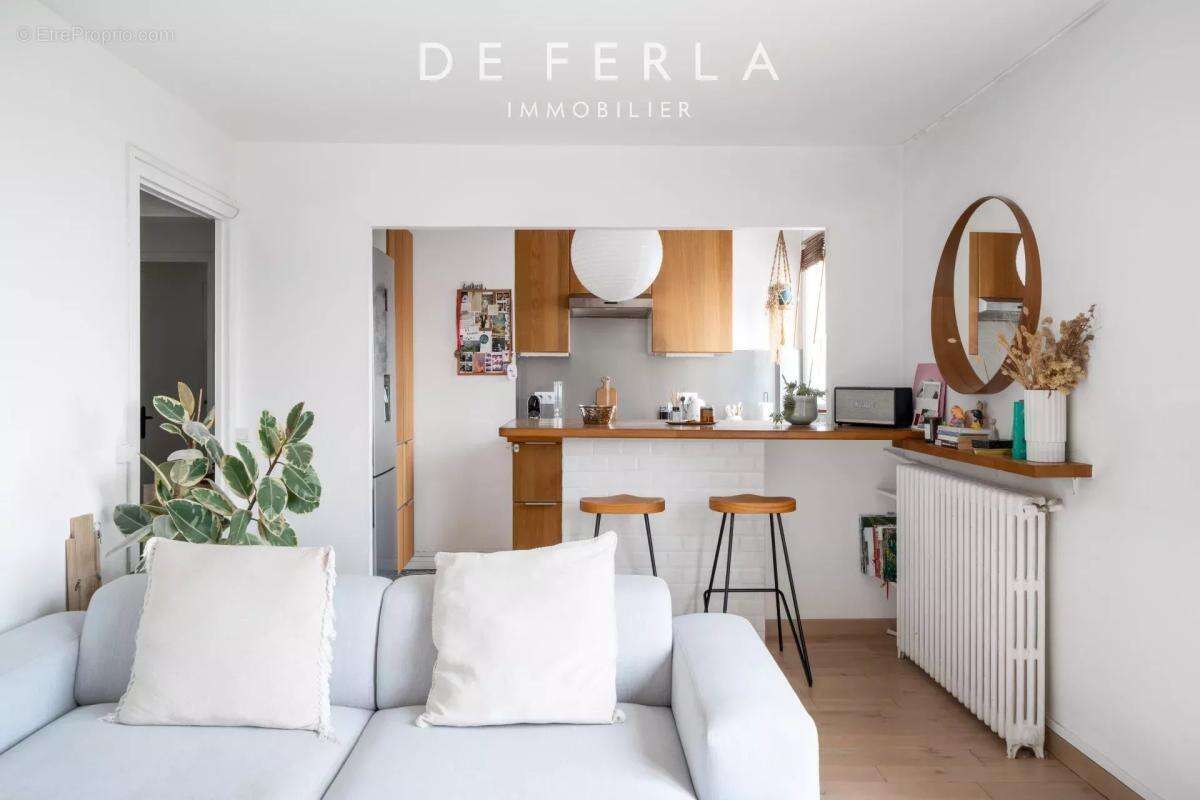 Appartement à PARIS-15E