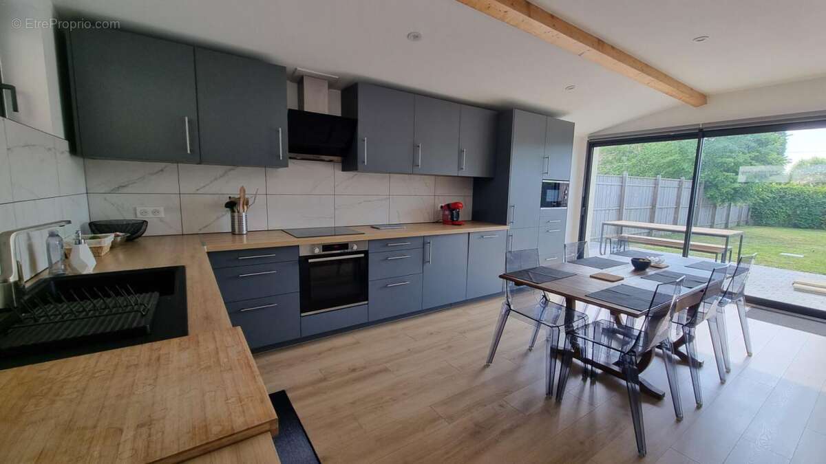 Maison à SAINTE-HELENE