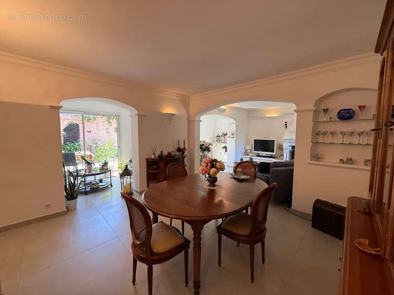 Maison à SAINT-RAPHAEL