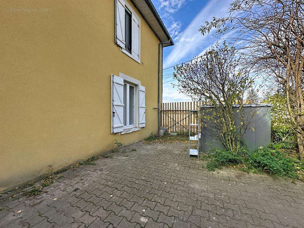 Appartement à MARENNES