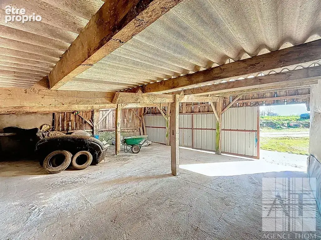 Authentique corps de ferme en pierres avec dépendances et vaste terrain - photo 16