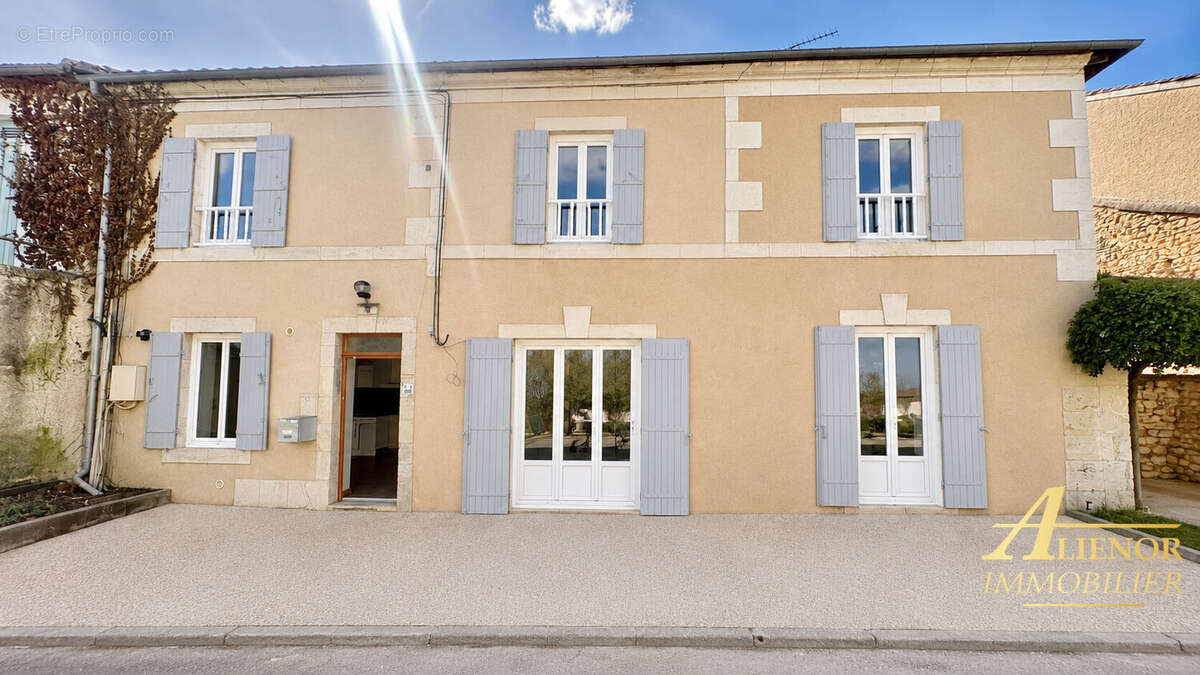 Maison à CHANCELADE