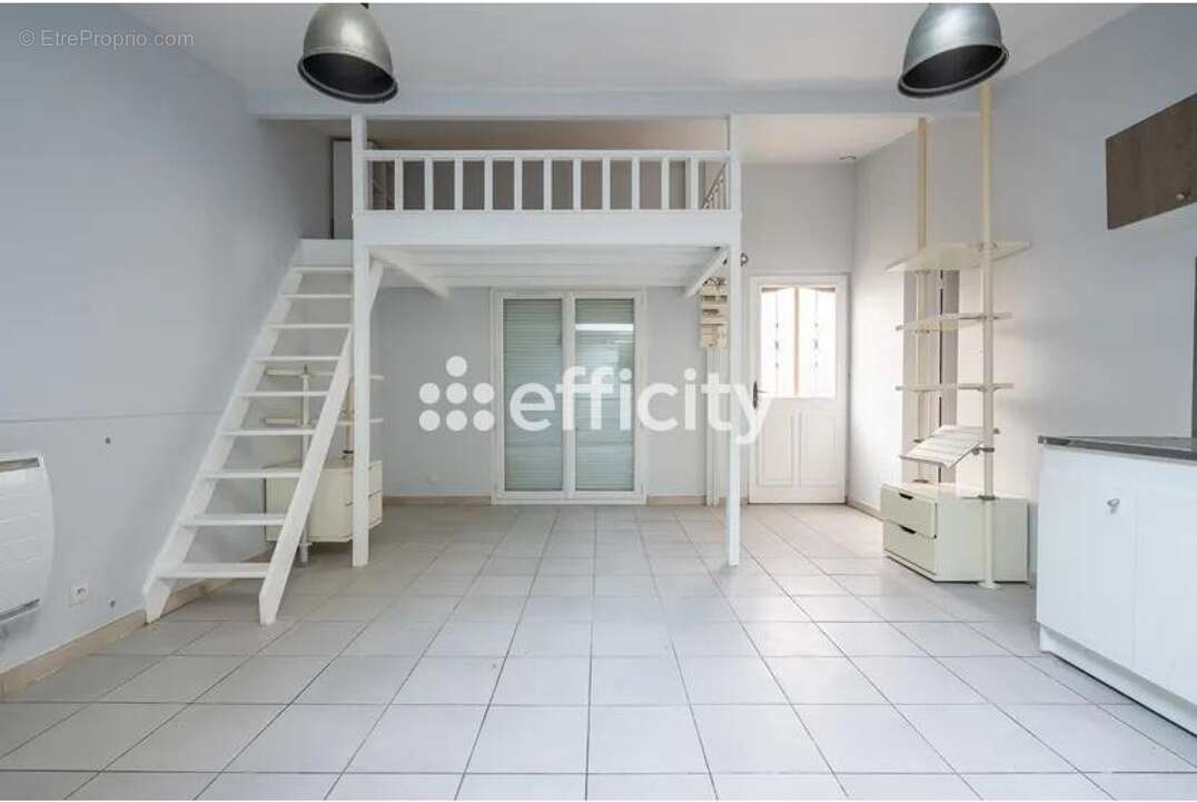 Appartement à VILLEMOMBLE