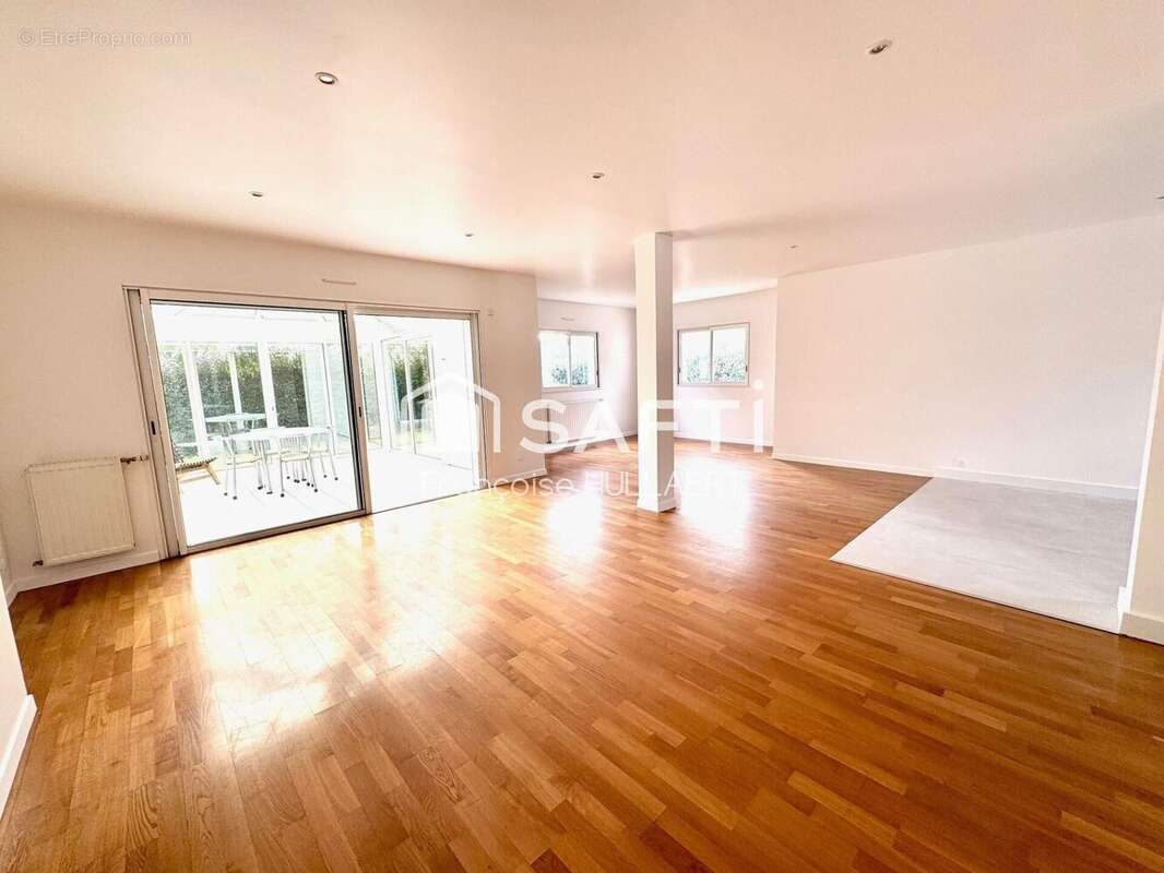 Photo 5 - Maison à SAINT-AVE