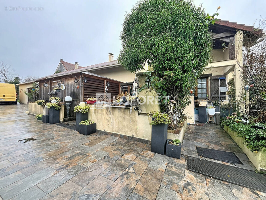 Maison à LONGPONT-SUR-ORGE