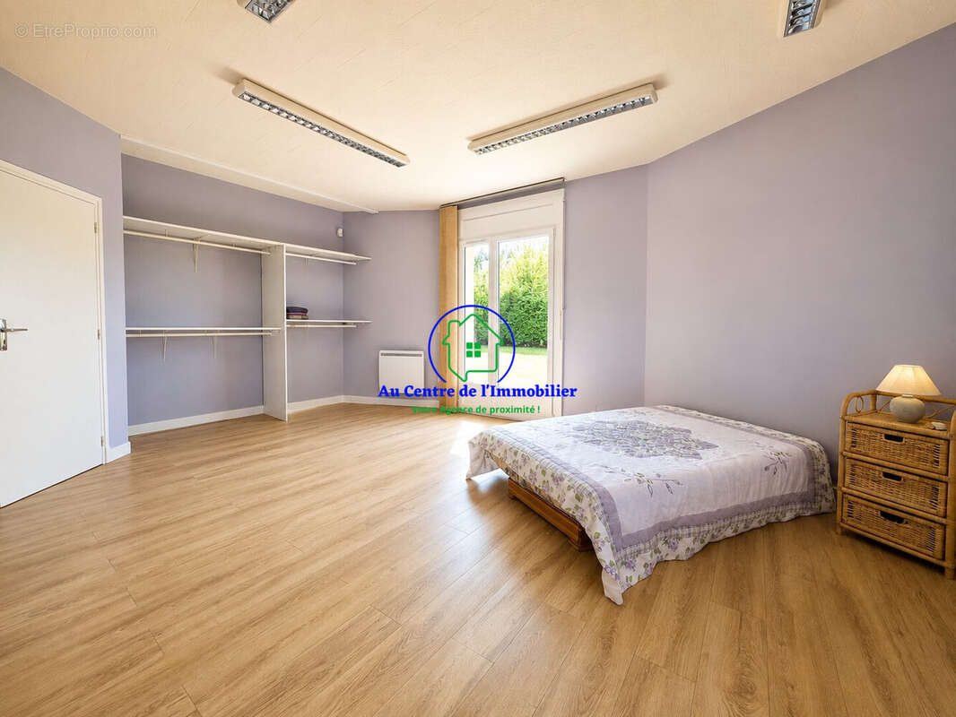 Maison 132 m² à Laroque-Timbaut  - photo 6