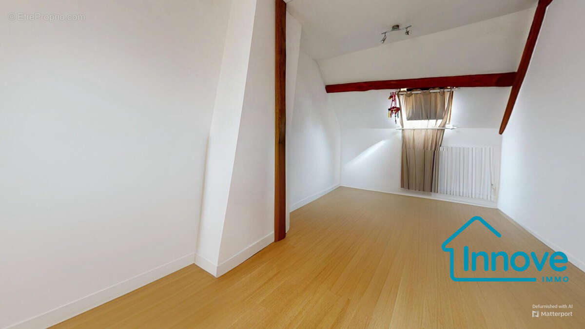 Maison à FONTENAY-MAUVOISIN