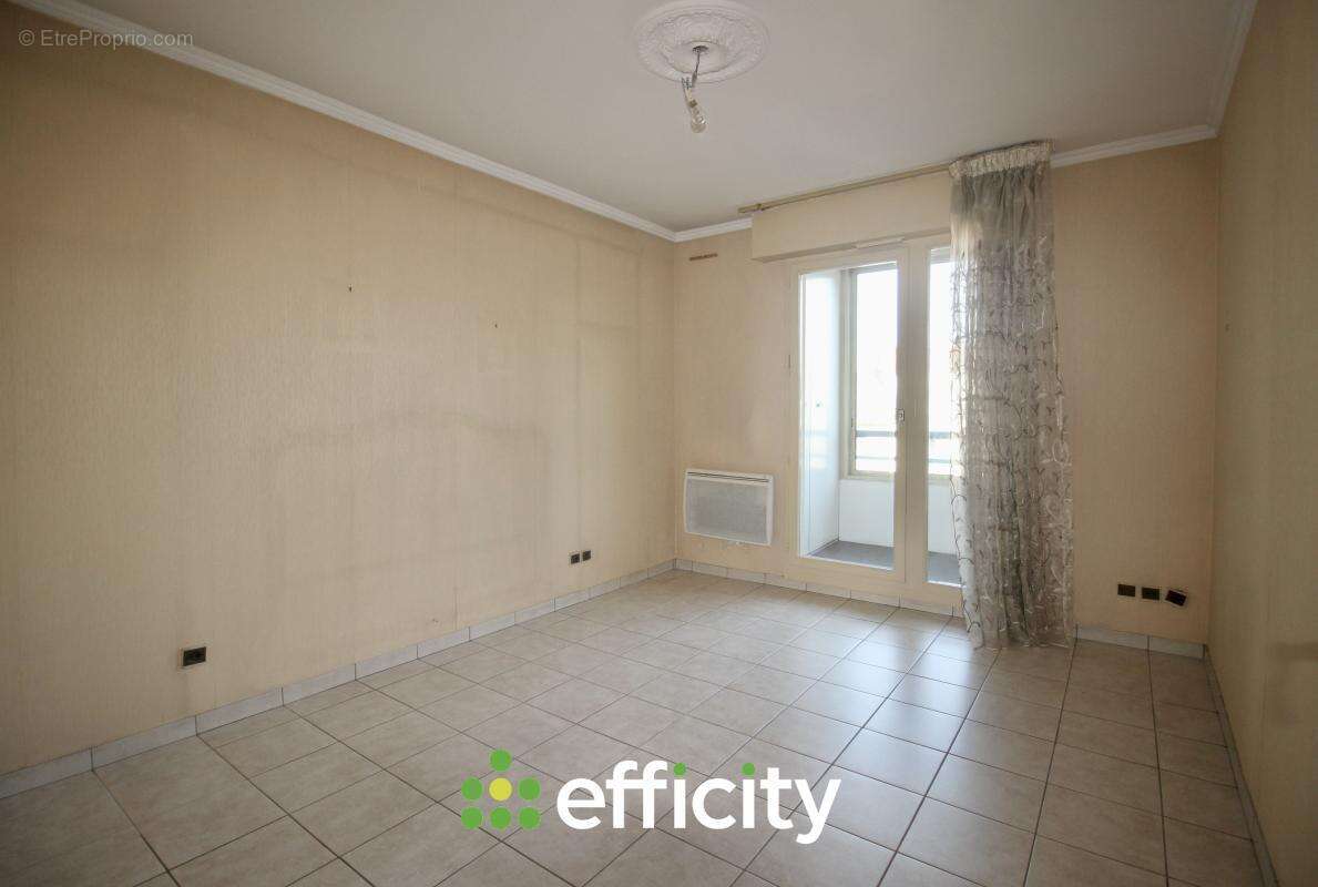 Appartement 72 m² à Villeurbanne  - photo 10