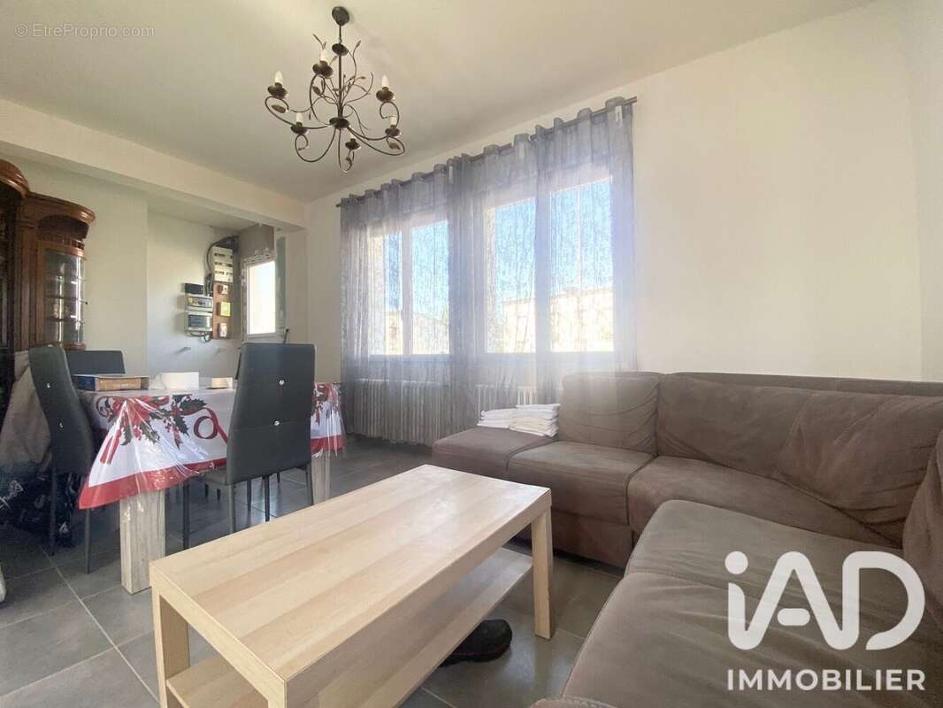 Maison 77 m² à La Loupe  - photo 3