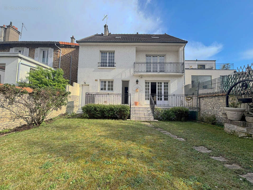 Adamville   Superbe maison familiale de plus de 185 m2 avec jardin et dépendance - photo 9