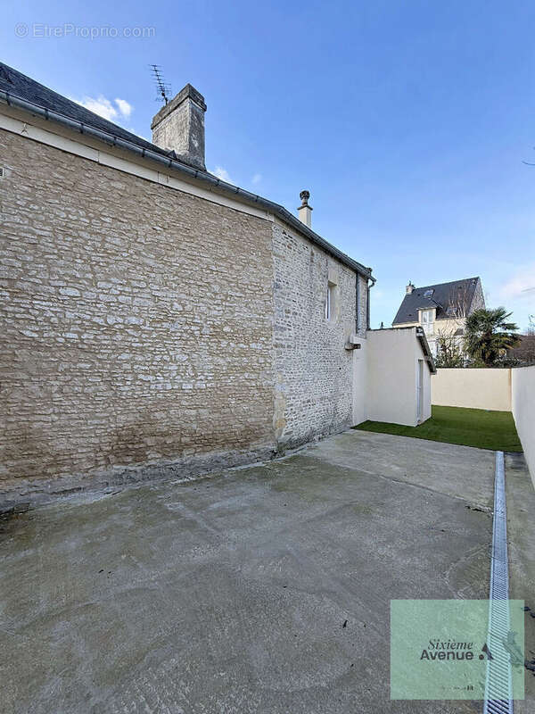 Maison à OUISTREHAM