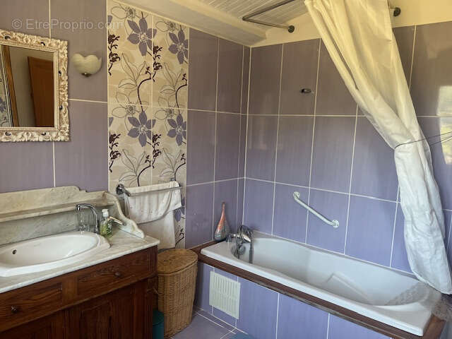 Maison à MONTBRUN-LES-BAINS