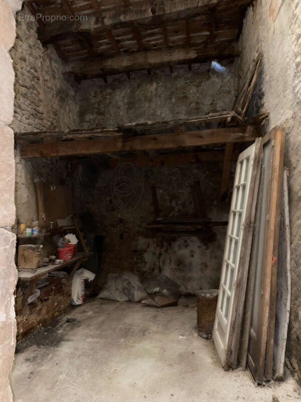 Maison à VALREAS