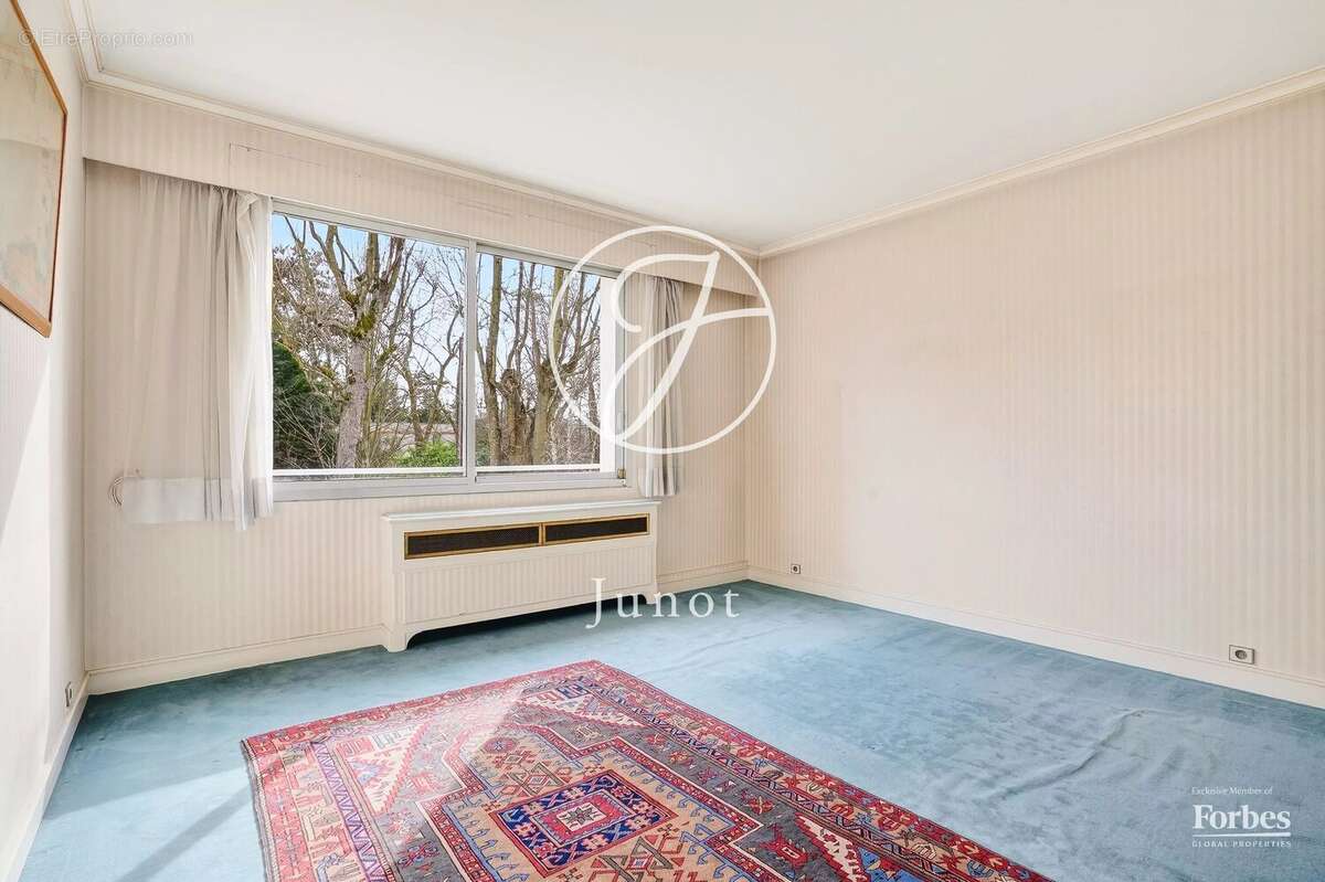 Maison à LE VESINET