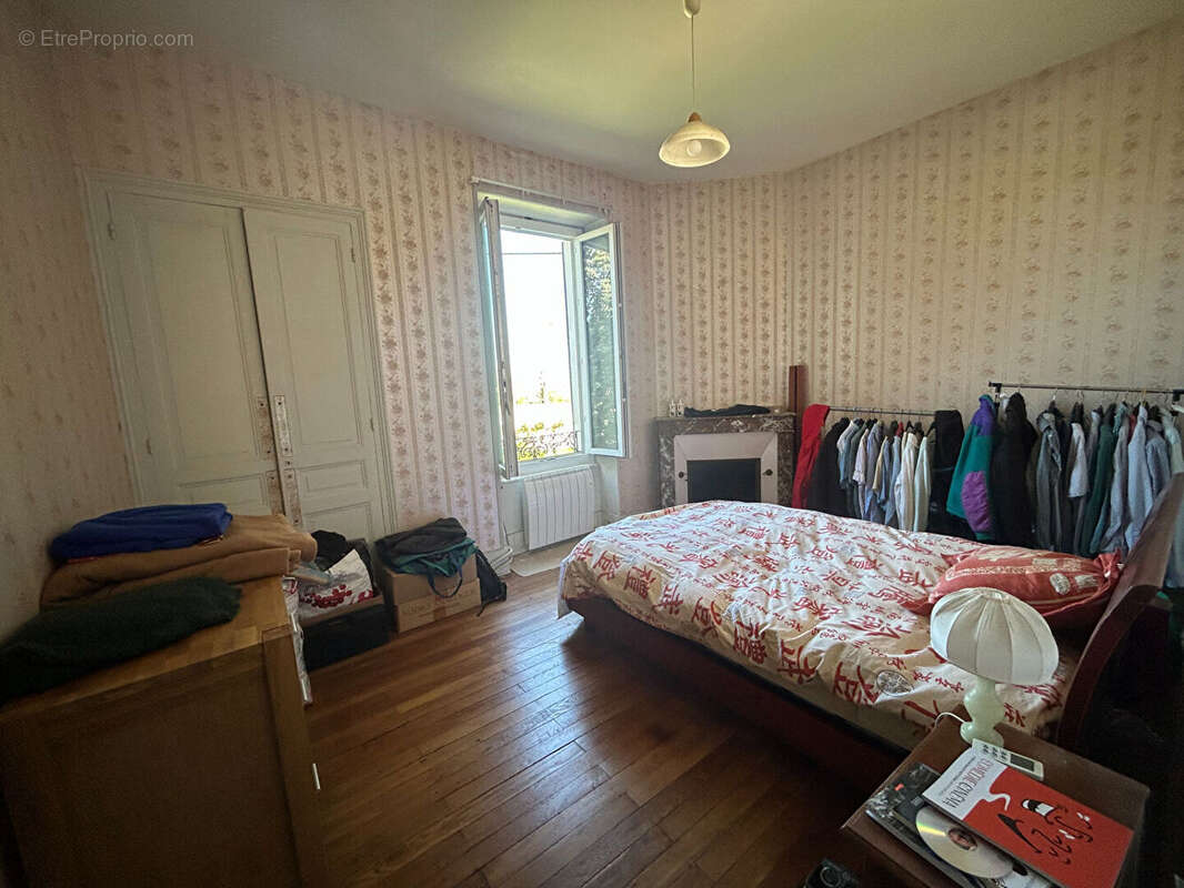 Maison à NERIS-LES-BAINS