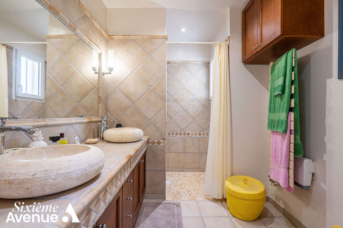 Maison Prémium - 3 pièces de 90m² avec grand jardin, piscine et garage - photo 10
