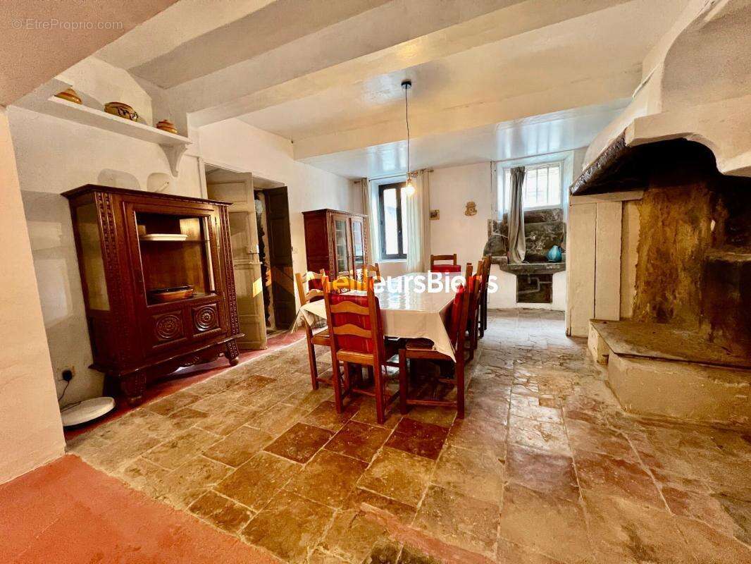 Maison à LUC-SUR-ORBIEU