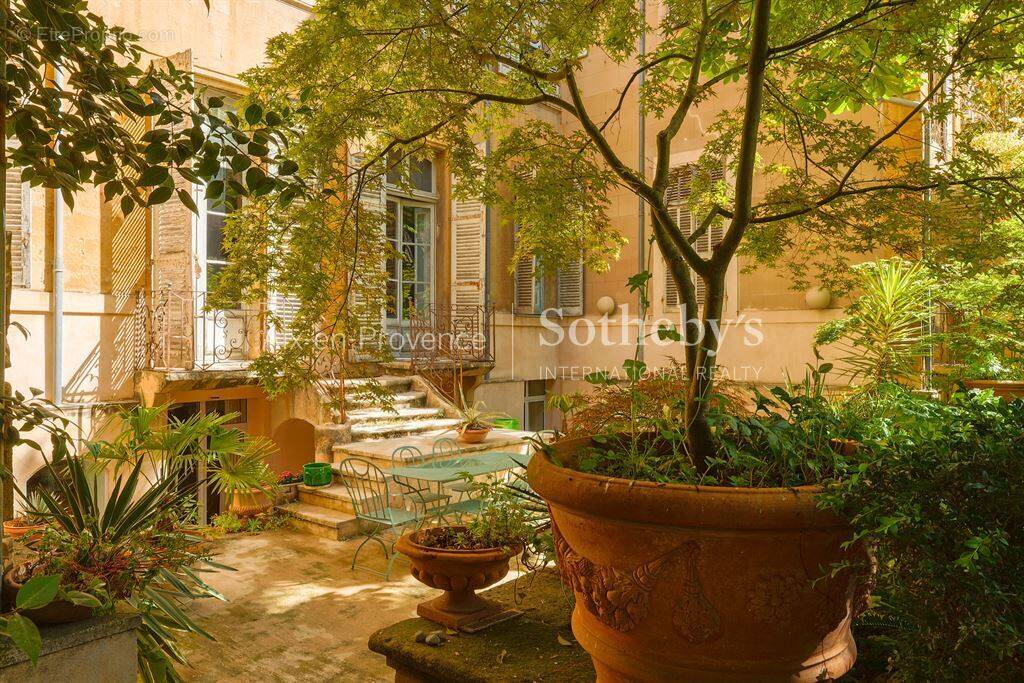 Appartement à AIX-EN-PROVENCE