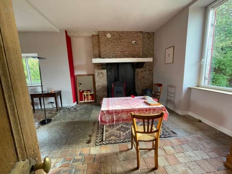 Maison de caractère en pierre, dépendances, accès rivière, 199500€ ! - photo 17