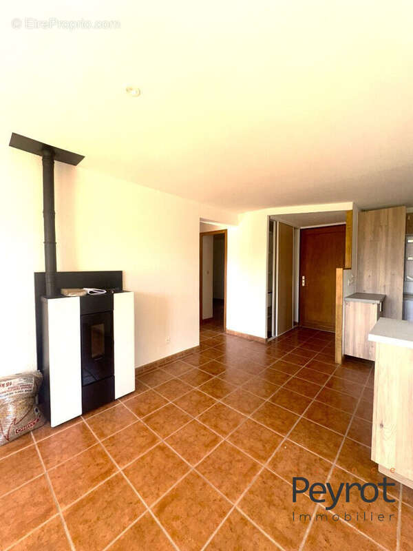 Appartement à TARGASSONNE