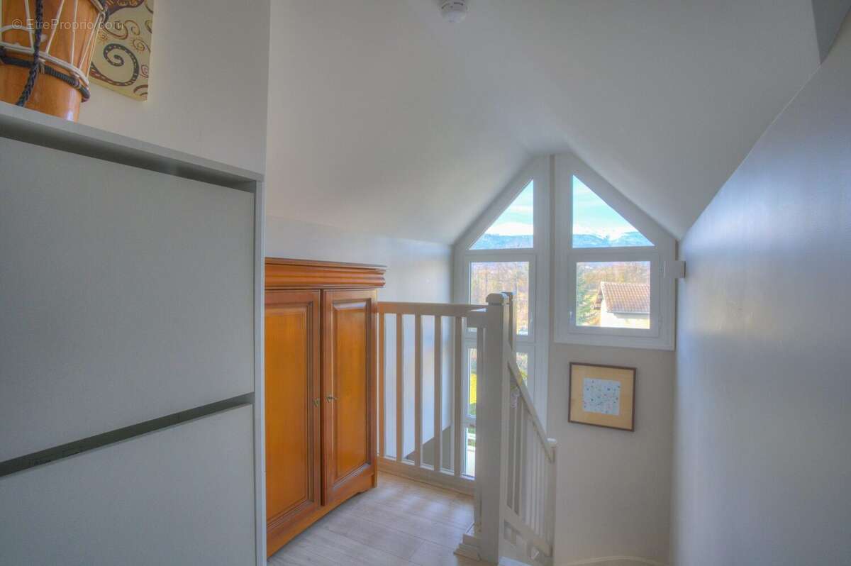 Appartement à PREVESSIN-MOENS
