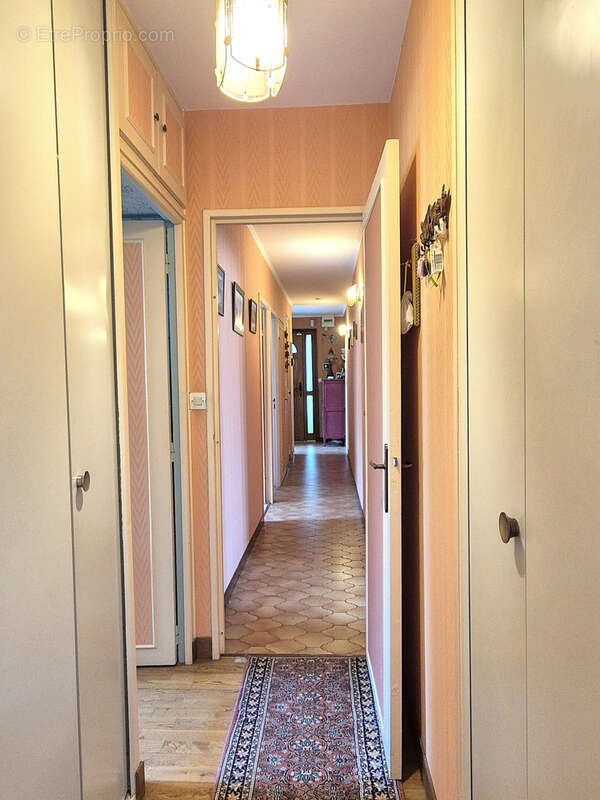 Maison 120 m² à Moissy-Cramayel  - photo 7