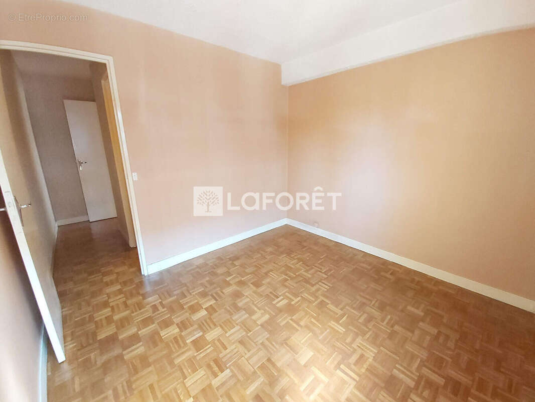 Appartement à VILLEMOMBLE