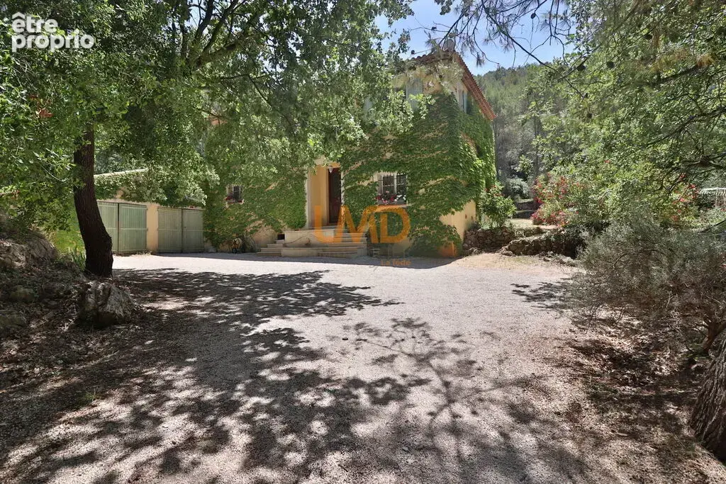 Bastide de charme 4 chambres Terrain 7200m2 Piscine Calme Plein - photo 27