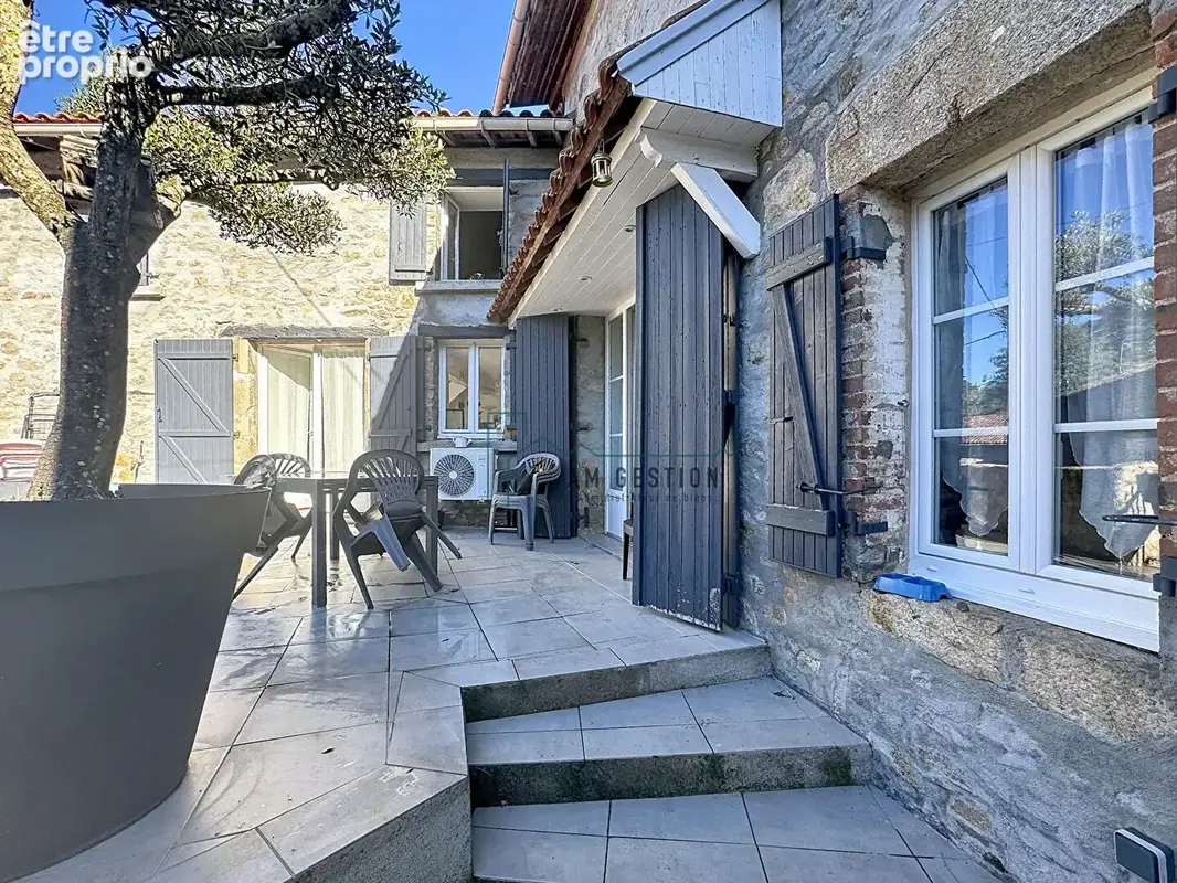 Maison en pierre proche du lac de Saint Pardoux - photo 1