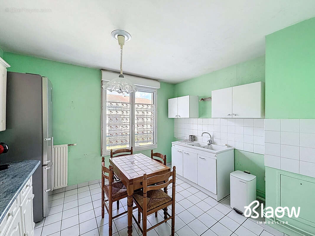Appartement à MEYZIEU
