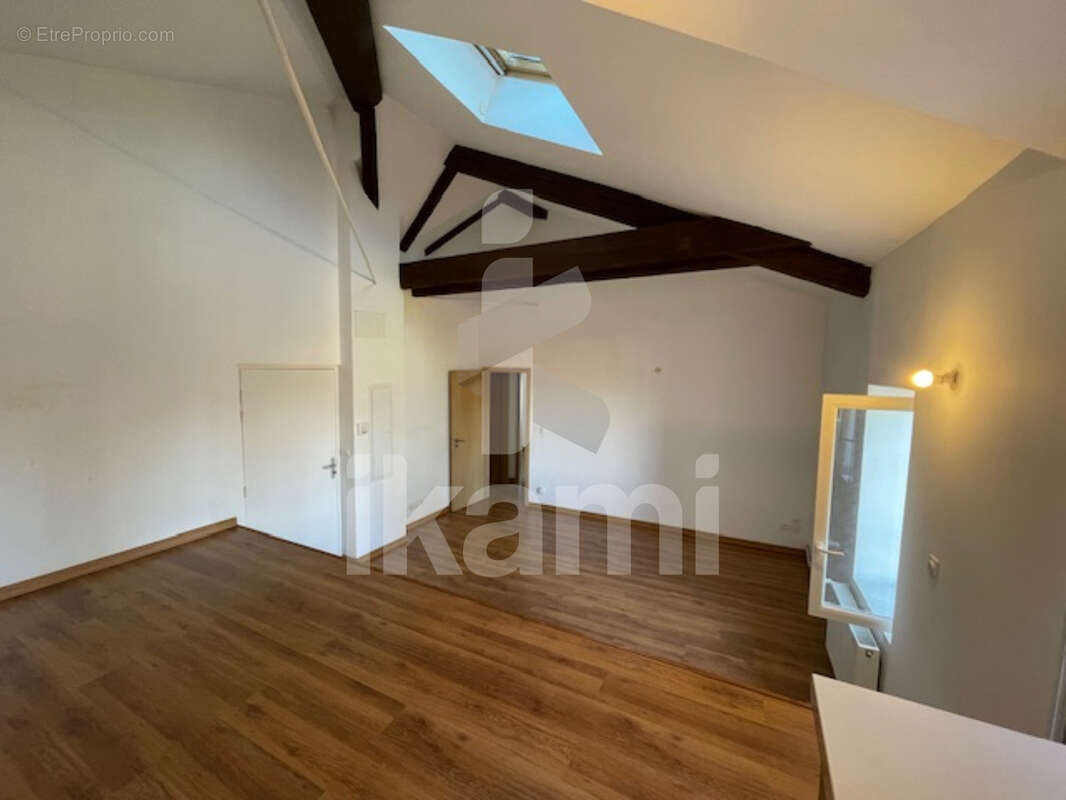 Appartement à PONT-EVEQUE