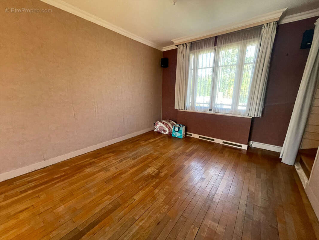 Maison à SARTROUVILLE