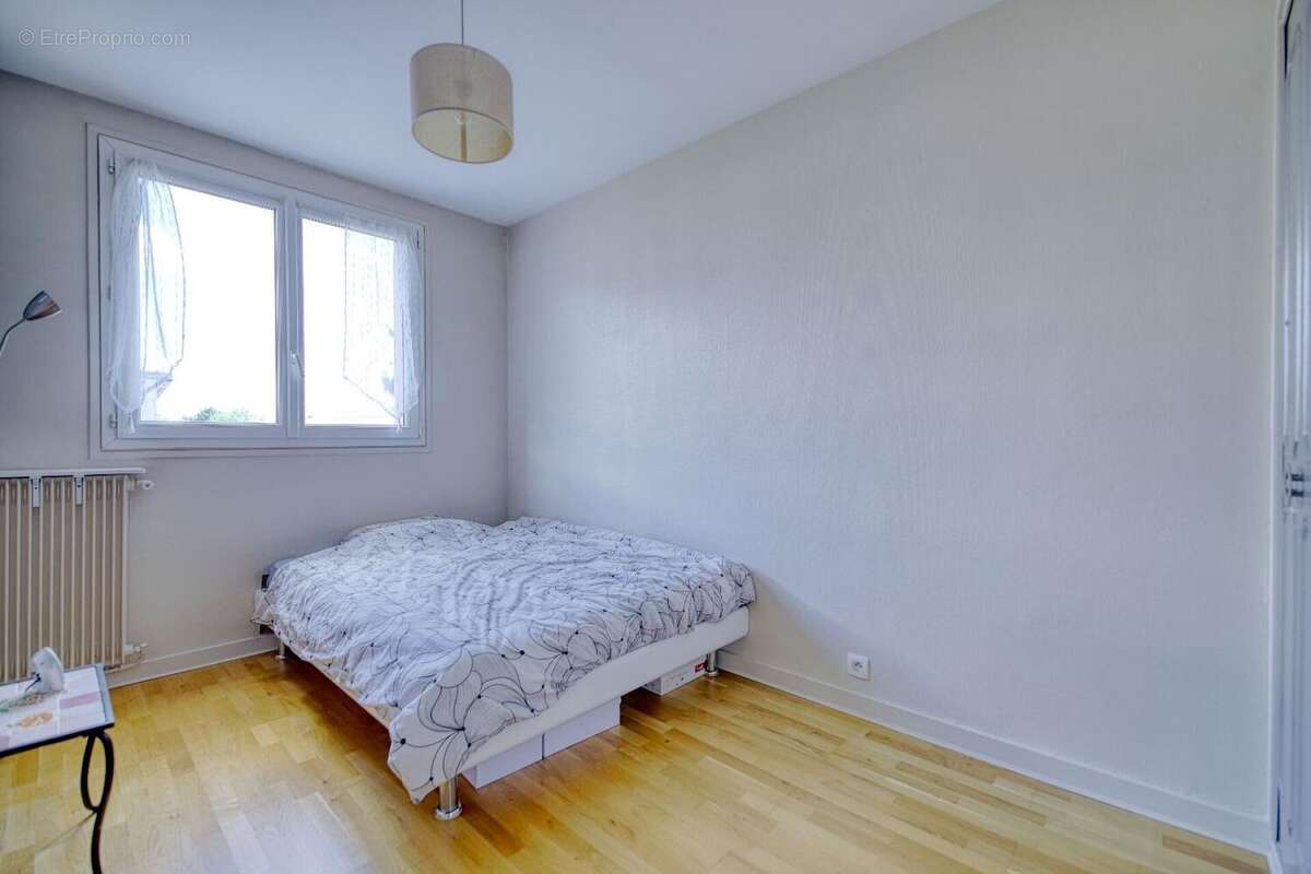 Photo 5 - Appartement à LE PLESSIS-ROBINSON