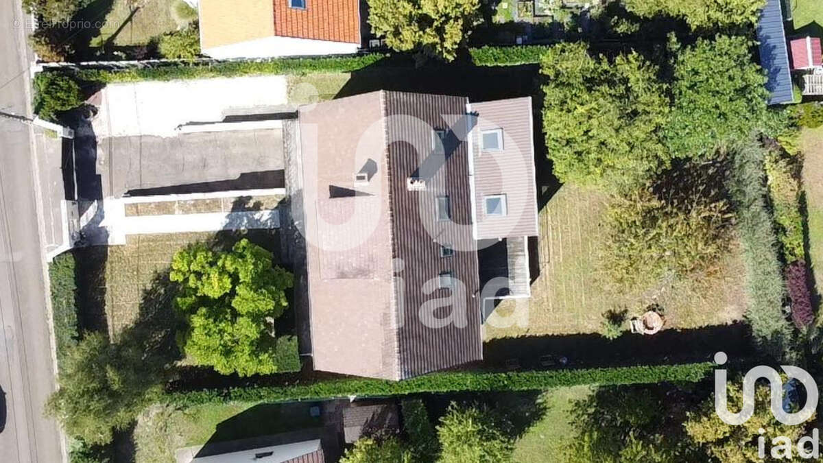 Photo 6 - Maison à SAINT-JEAN-DE-BRAYE