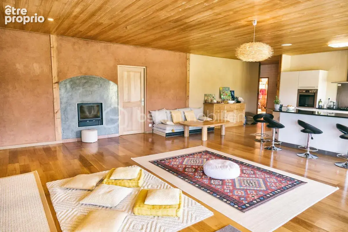 Maison contemporaine écologique avec piscine naturelle au cœur de la nature - photo 9