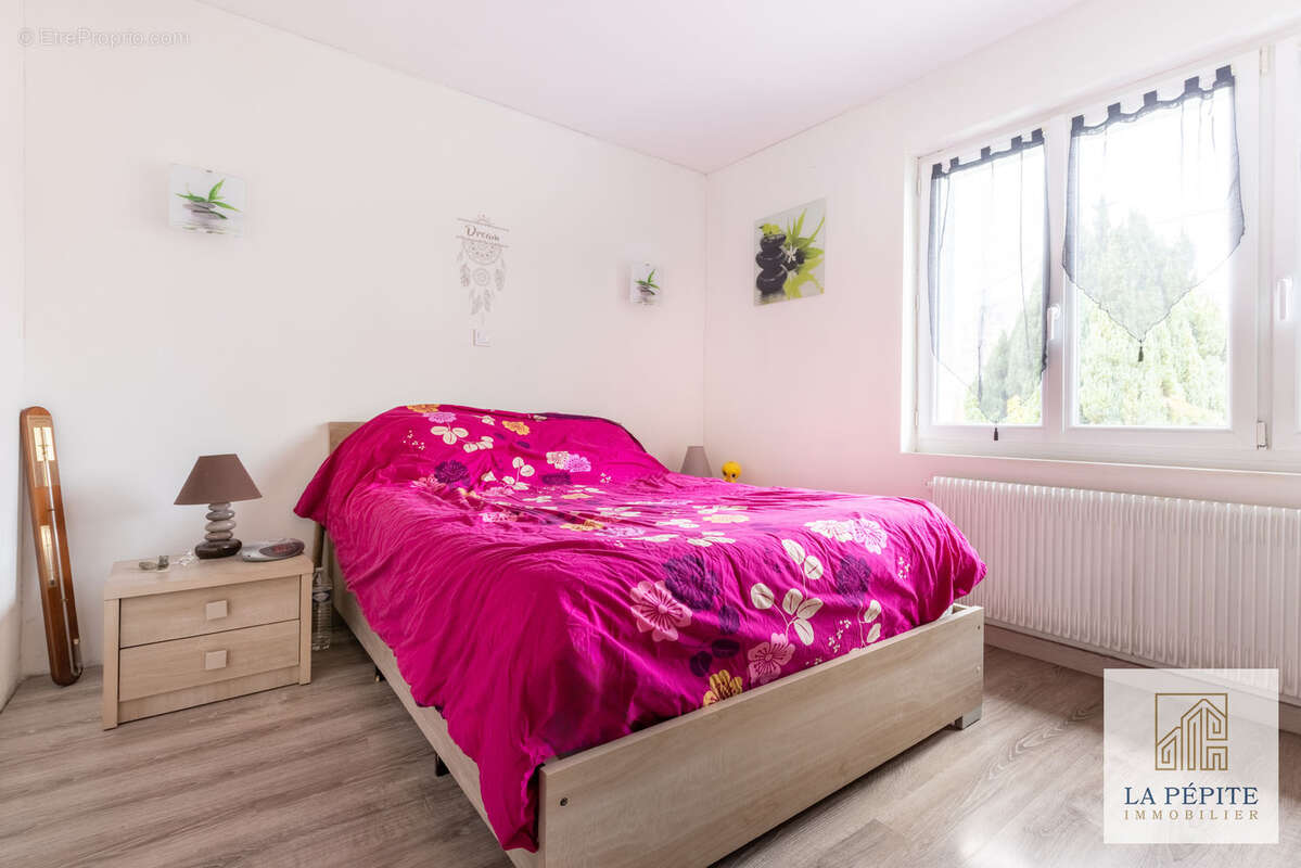 Maison à AULNOYE-AYMERIES