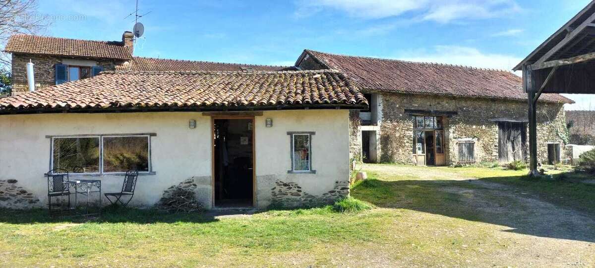 Maison à SAINT-BONNET-BRIANCE