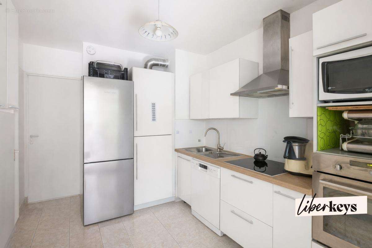 Appartement à MARSEILLE-2E