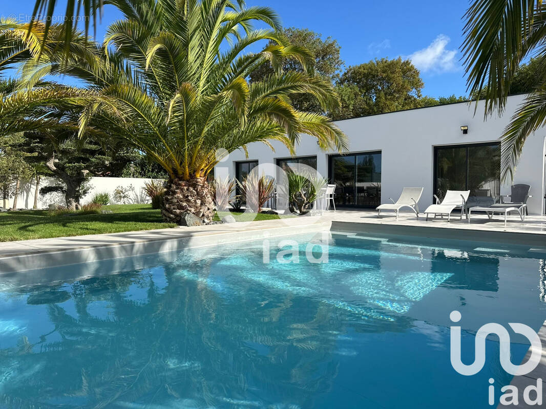 Photo 1 - Maison à MEDIS