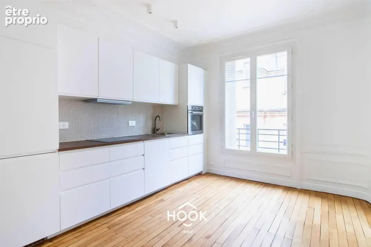 Rue de Tocqueville : 80 m² rénové, 6e étage avec ascenseur, immeuble Art nouveau - photo 6