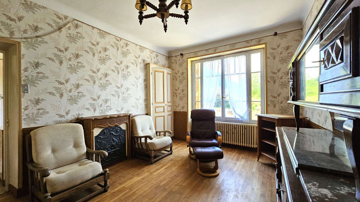 Maison à SAINT-BERON