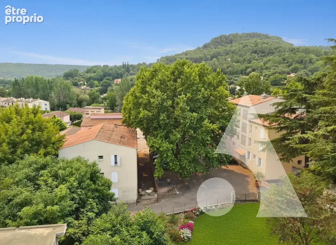 Salernes - Charmant appartement traversant avec terrasse, balcon et cave - photo 5