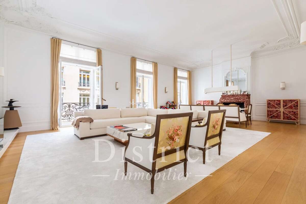 Exclusivité Avenue de Messine. Appartement entièrement rénové 242 m² - photo 3