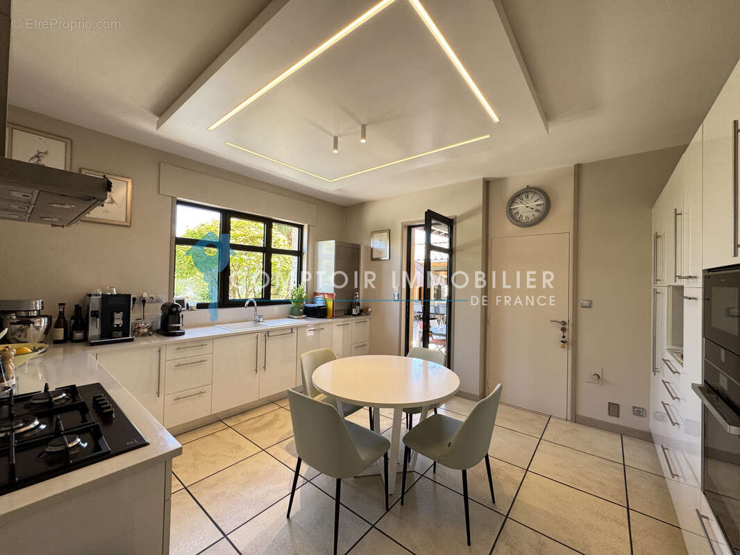 Dpt Ardèche (07) - à Vendre À Roiffieux - Villa d'exception avec piscine - photo 10