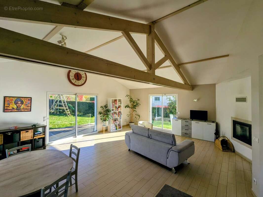 Maison à HURIGNY