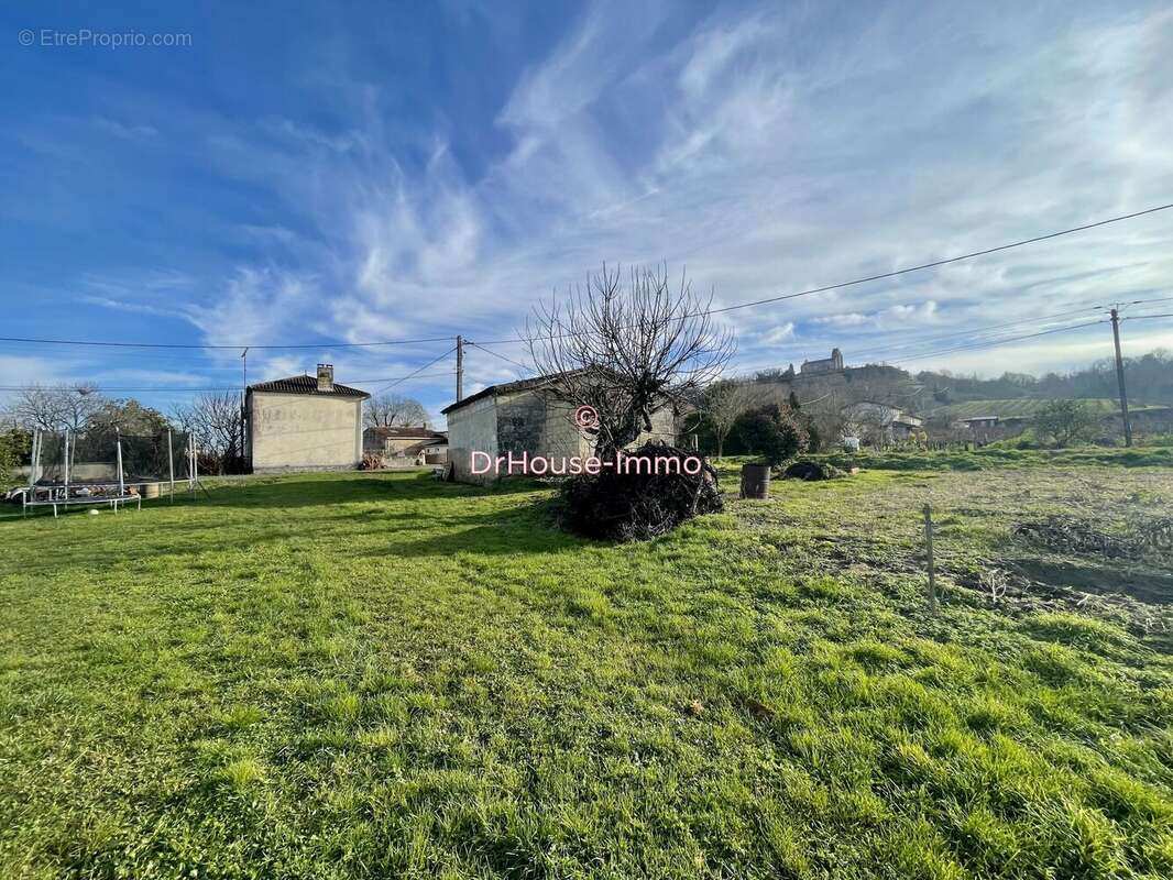Terrain à SAINT-PEY-DE-CASTETS