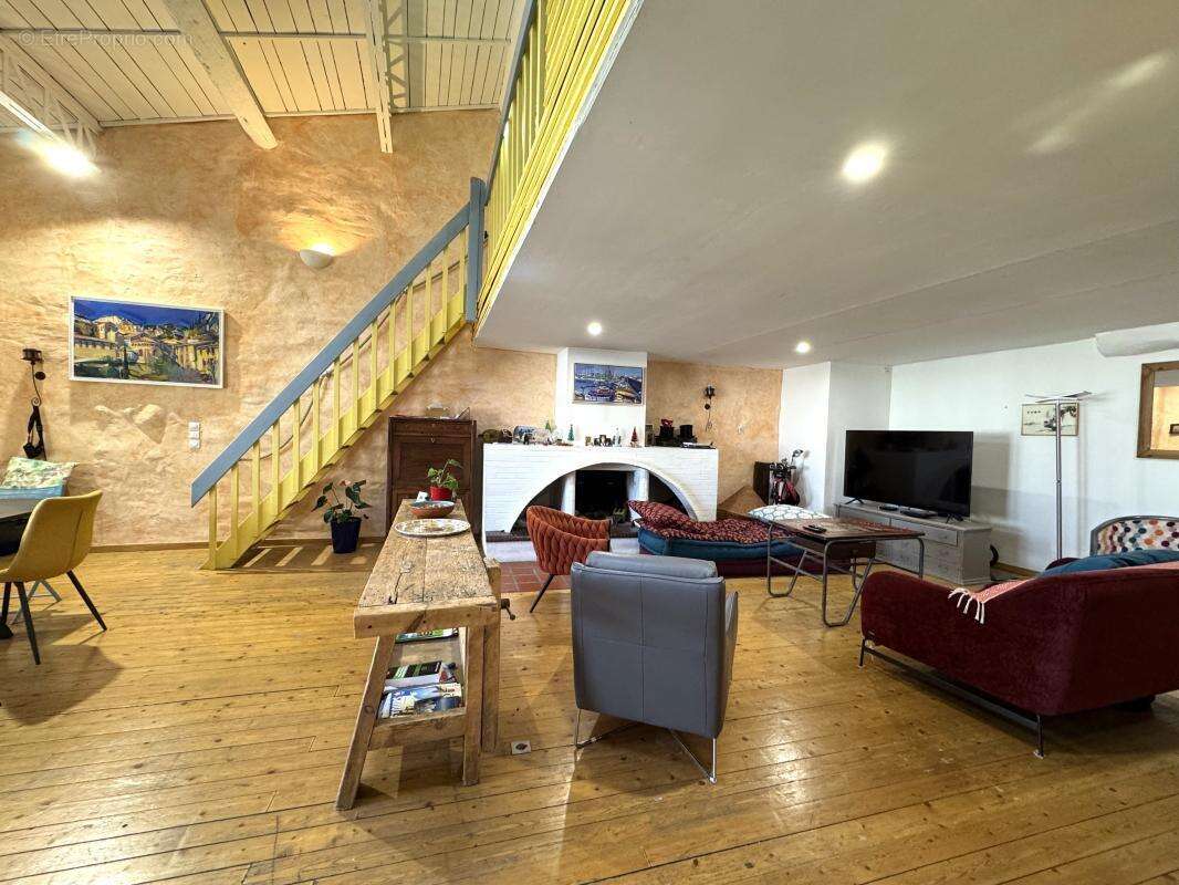 Appartement à PEZENAS