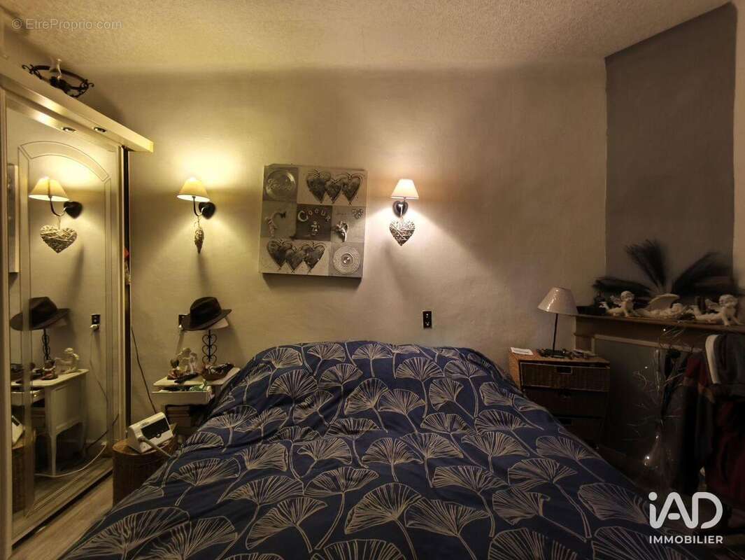 Photo 8 - Commerce à PONT-DE-BARRET