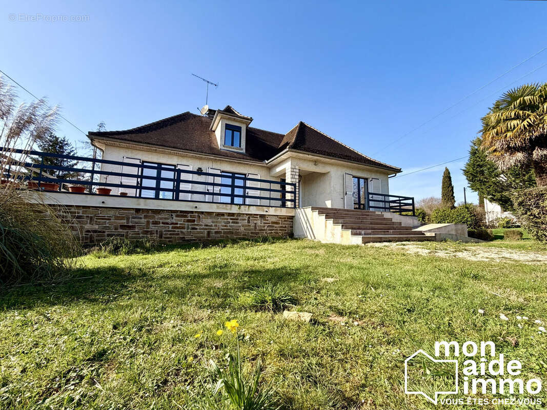 Maison à CORGNAC-SUR-L'ISLE