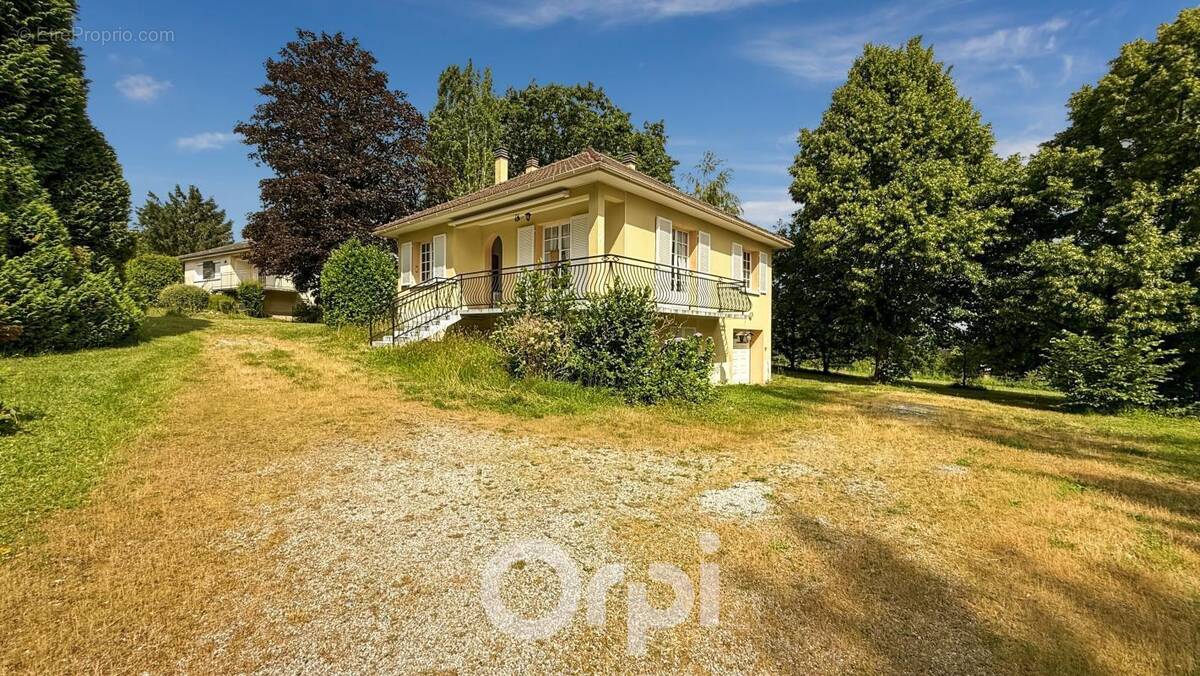 Maison à LAURIERE